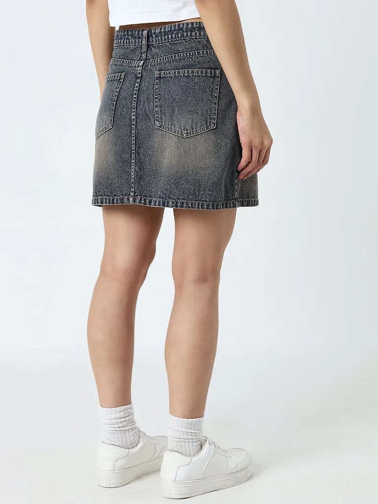 Nuon Dark Blue Washed Mid-Rise Denim Skirt