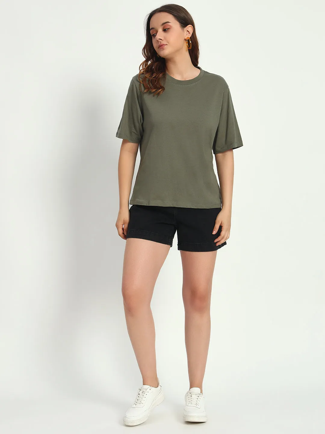 Women Green Solid Round Neck Pure Cotton T-Shirt